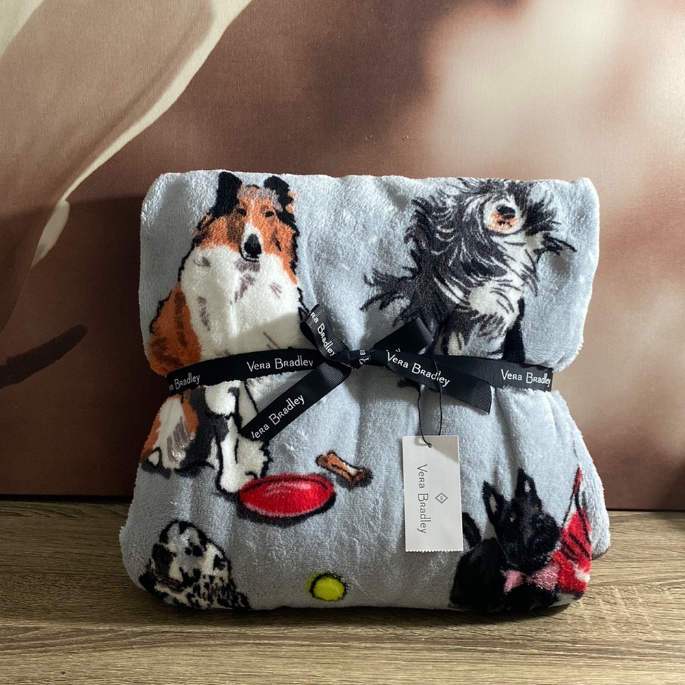 VB Soft Throw Blanket - Best In Show NWT